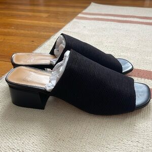 Donald Pliner sandals